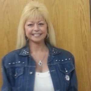 Meet your Posher, Lynette